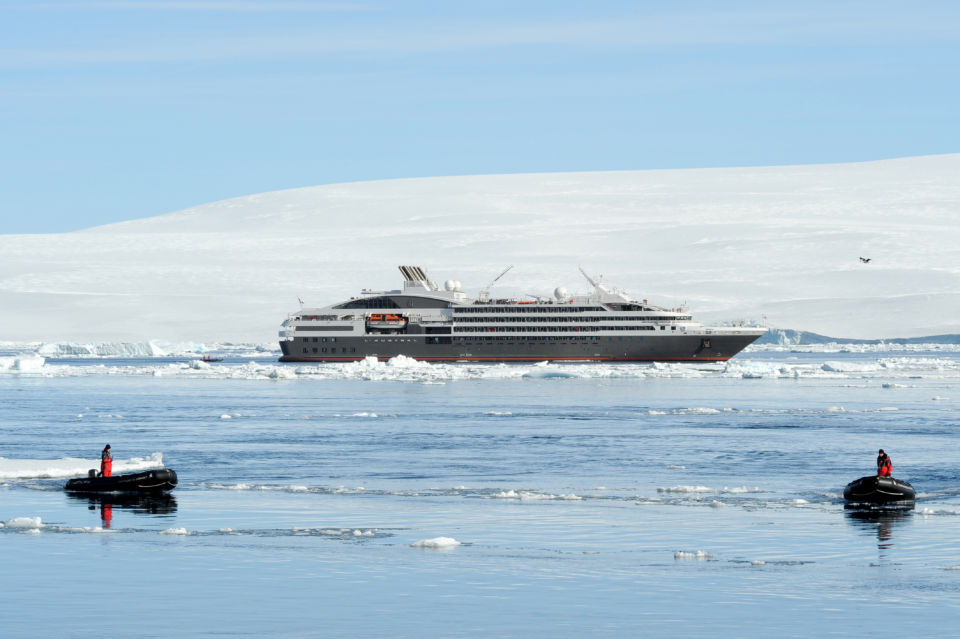 arctic-cruise-ship-PONANT©Nath.Michel